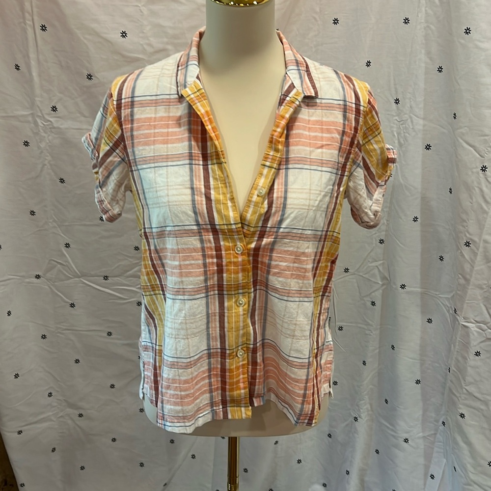 Eddie Bauer size small short sleeve plaid button up top